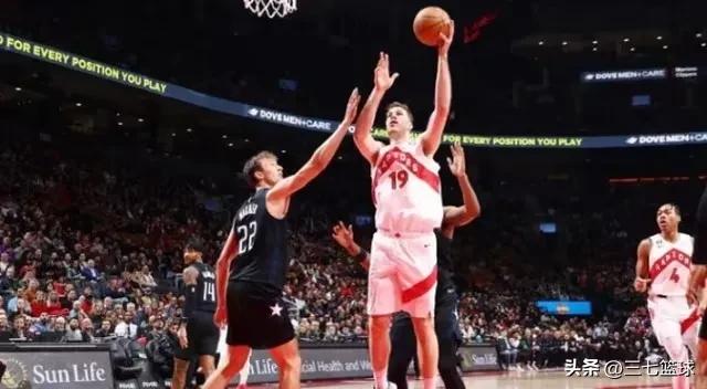 今日最佳阵容评选,利拉德39+10+6,字母哥36+13+9均落选