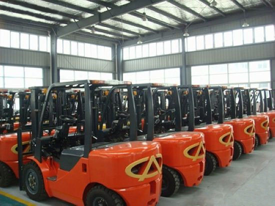 哪里可以考叉车证,叉车证没到期可以申请办叉车证吗