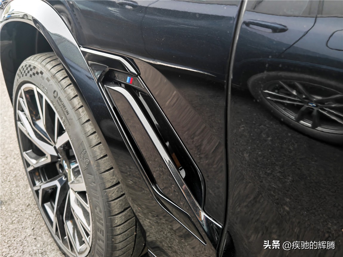 22款宝马x6m,22款宝马x6老款改新款