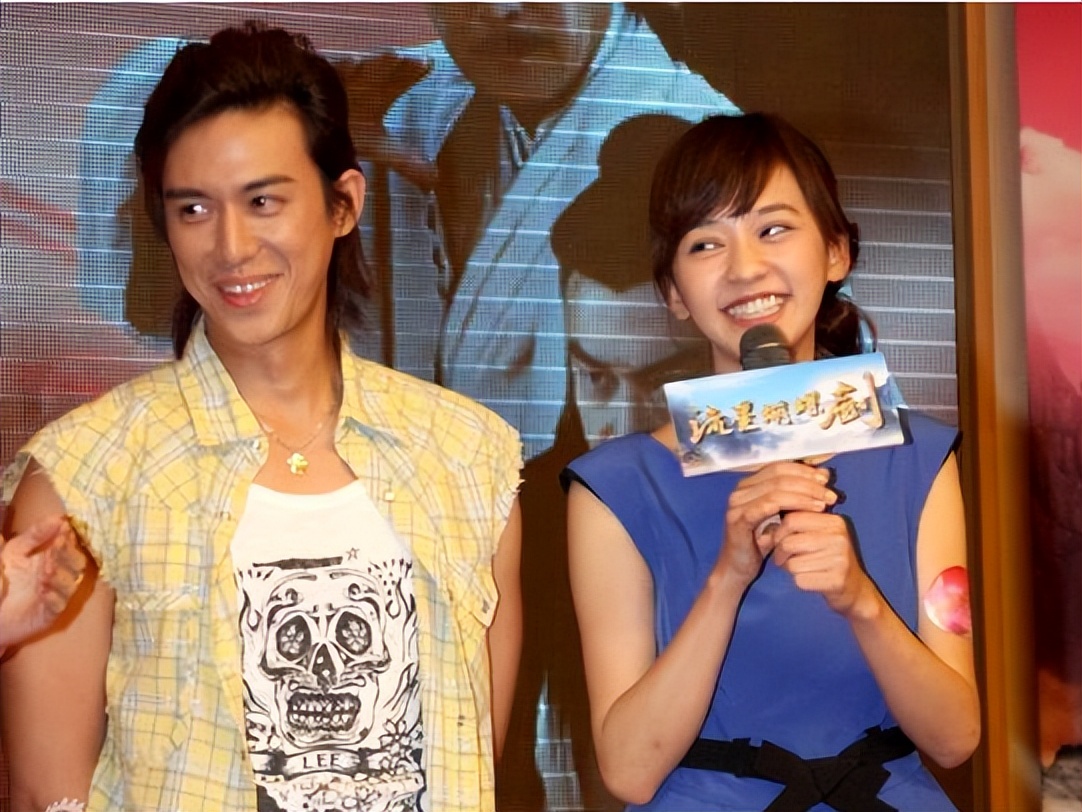 强吻、撩汉、乱认爸爸,这些女星是真没有分寸感,还是耍流氓?