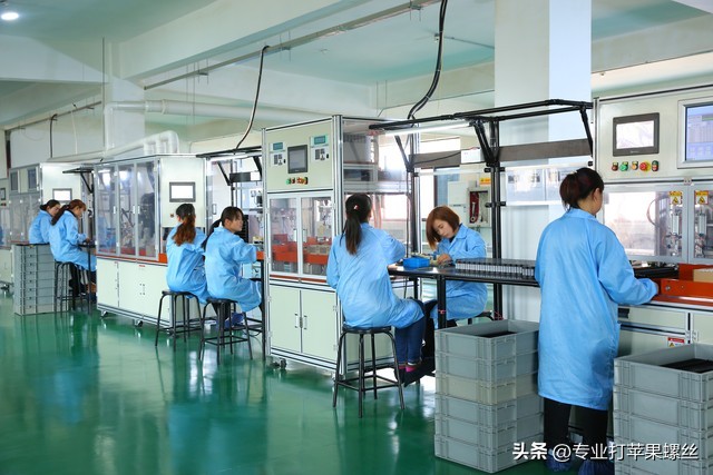 电子厂工人的真实生活视频,电子厂打工人的心酸视频