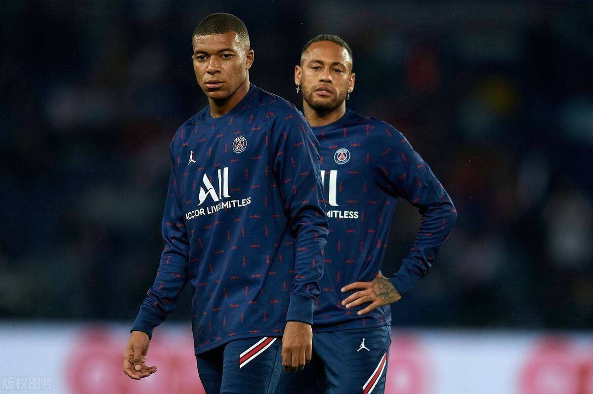 5欧冠1世界杯，他是90后荣誉第一人，只比丁丁大1岁，明夏或退役