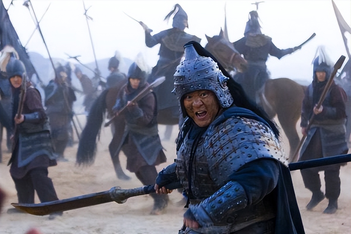 从被动防守转入主动,从防守反击到主动进攻