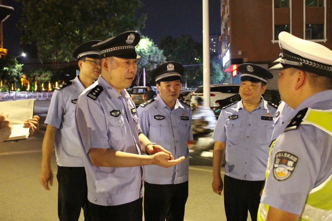 夏季治安打击整治“百日行动”丨尽锐出战!河南洛阳公安全力开展夏夜治安巡查宣防第二次集中统一行动