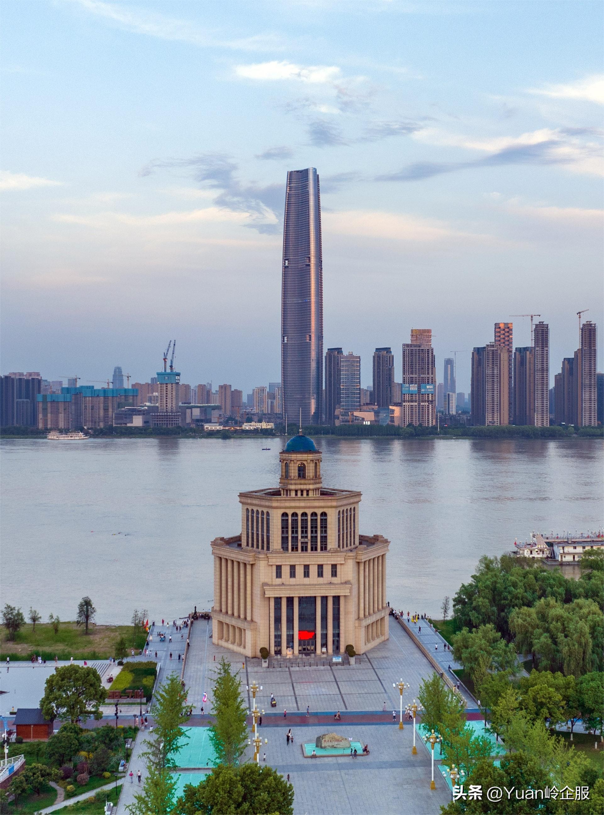 Yuan岭：在武汉，上班一族能拿到的3.55%信贷，且贷且珍惜