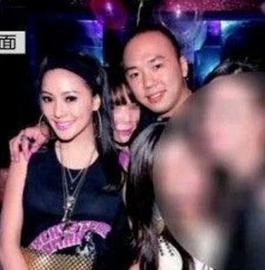 “震惊！60位女艺人被淫棍玷污，入狱后仍肆意嚣张！”