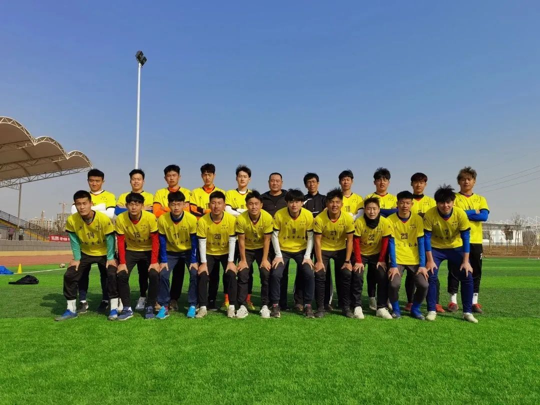 世界杯激战正酣之际,世界杯足球激战正酣