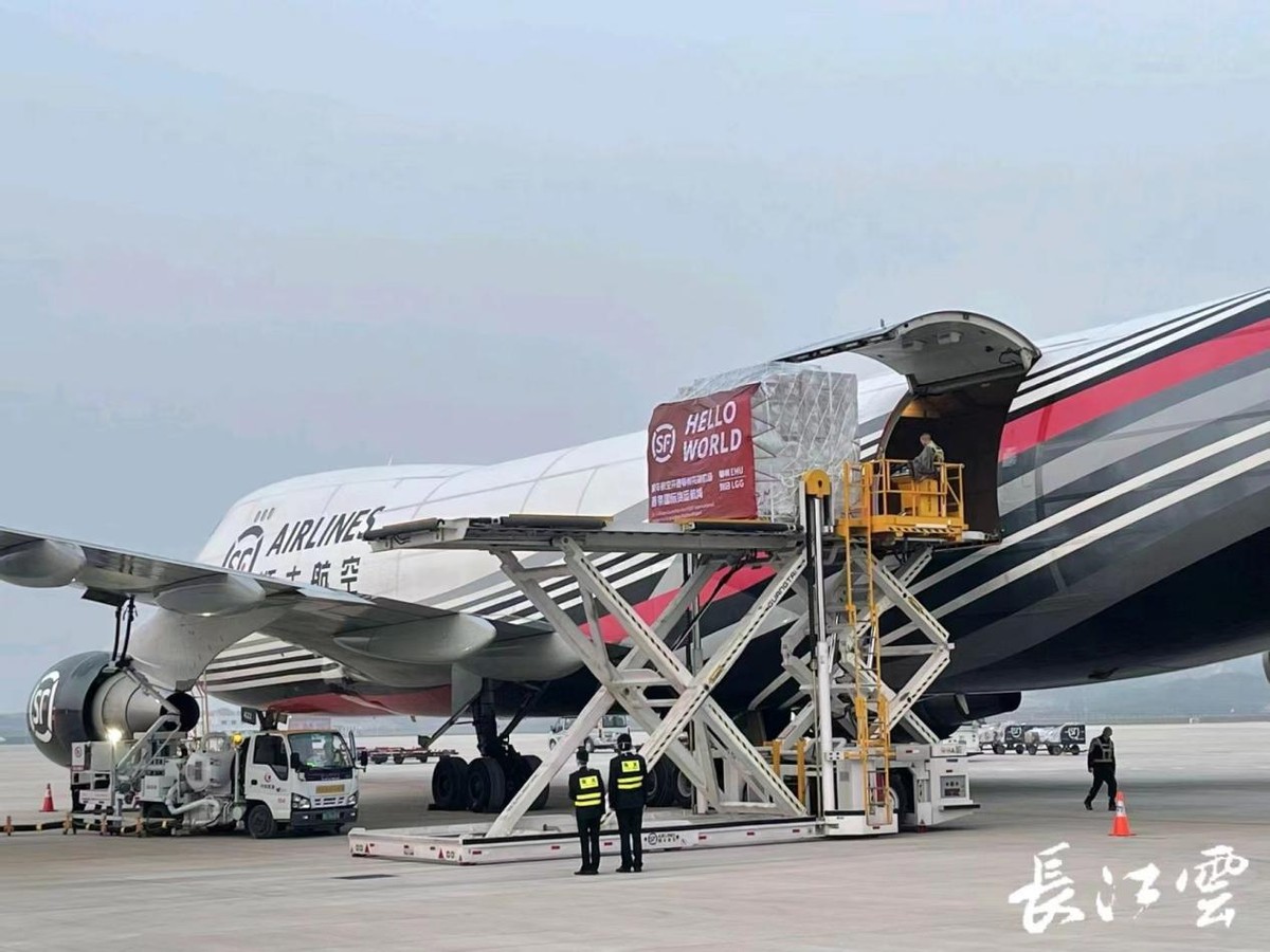 武汉和郑州谁的枢纽作用更大,中部地区武汉郑州长沙