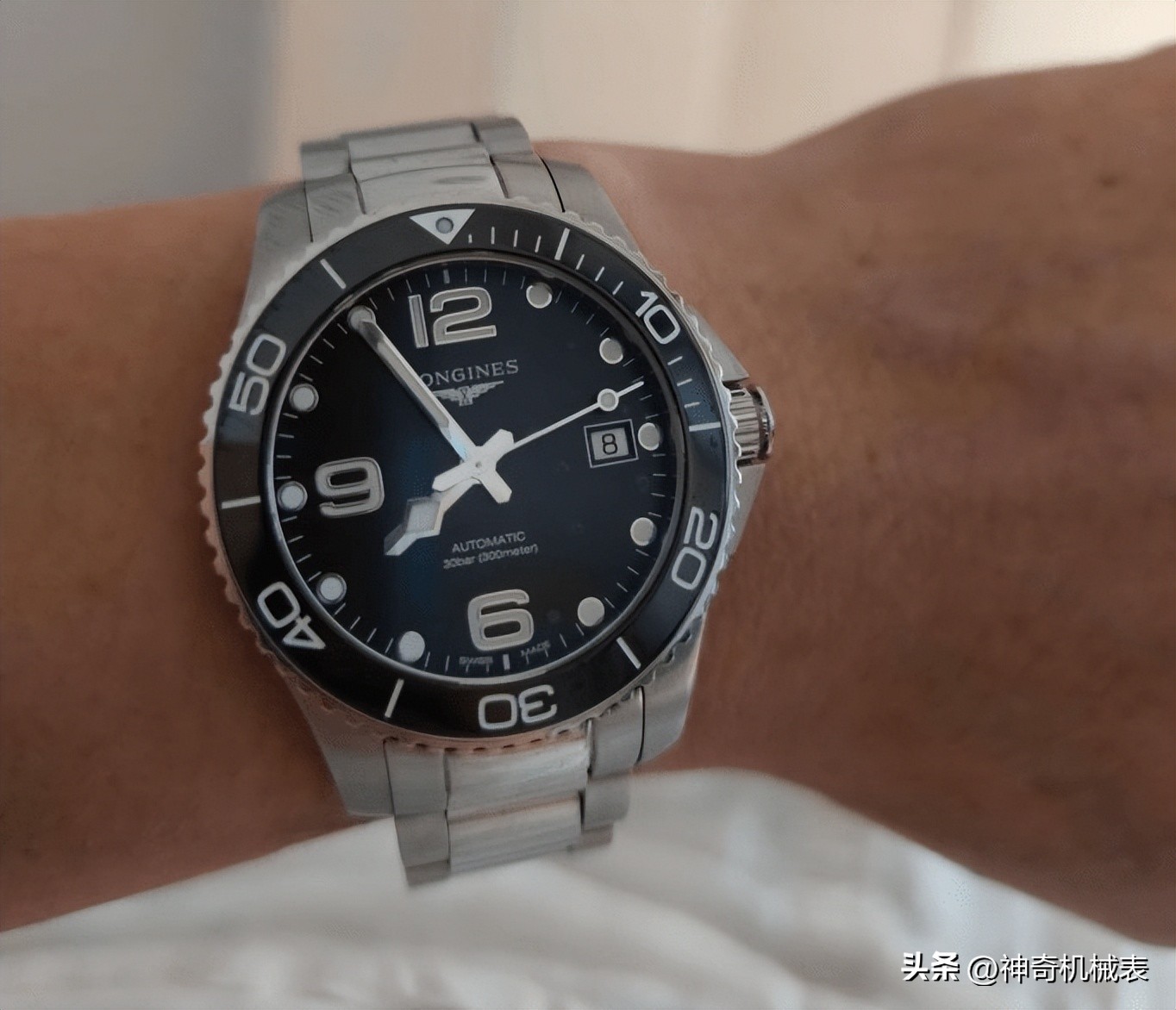 佩戴不同档次的手表品牌，能够看出对方的经济实力？