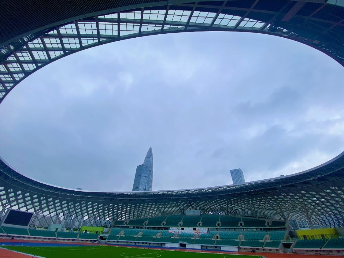 深圳湾春茧体育中心运动会,深圳湾春茧体育中心演唱会现场图