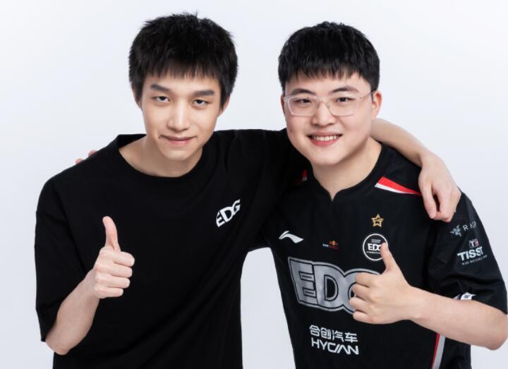 电竞行业有多火？EDG官宣uzi加入，热搜前十里霸占了5个