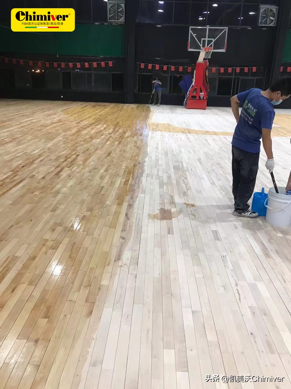 广州室内篮球馆木地板翻新,室内篮球场木地板翻新刷漆