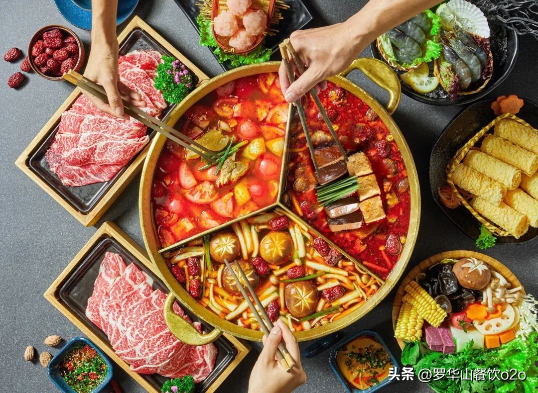 7年跻身火锅三雄，近300家店20+亿！这个火锅品牌凭啥突围开挂？