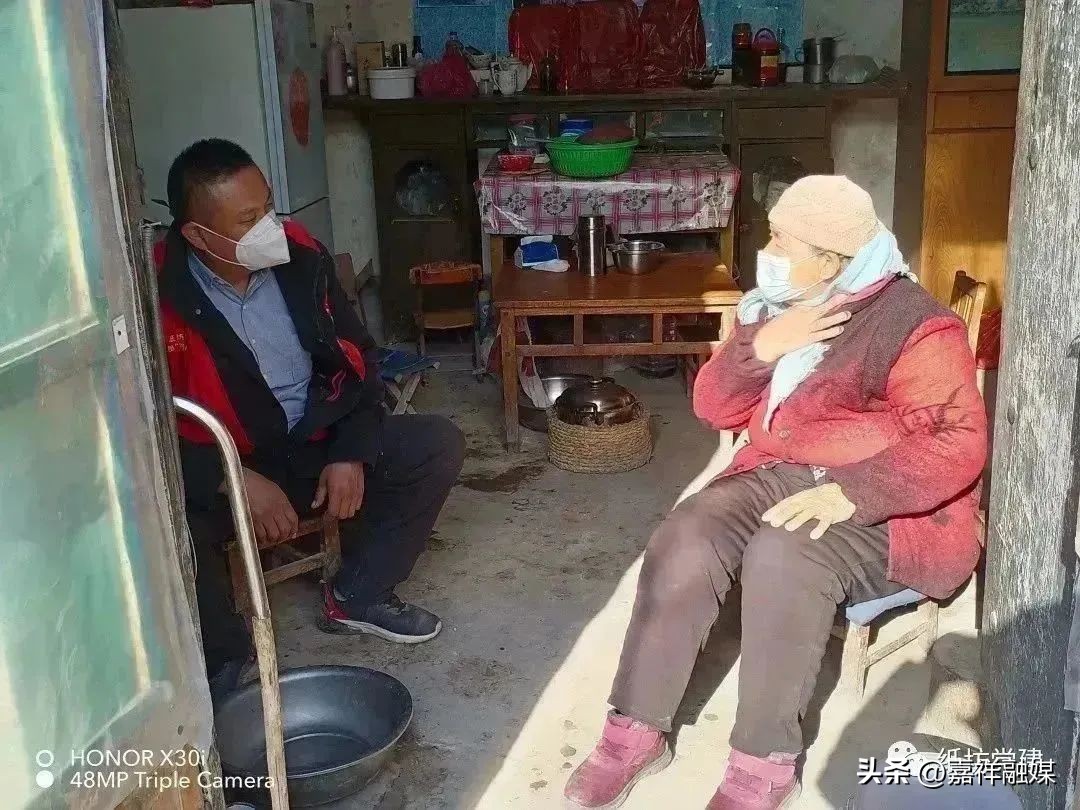 送医送药下乡服务百姓健康,送医送药暖心服务