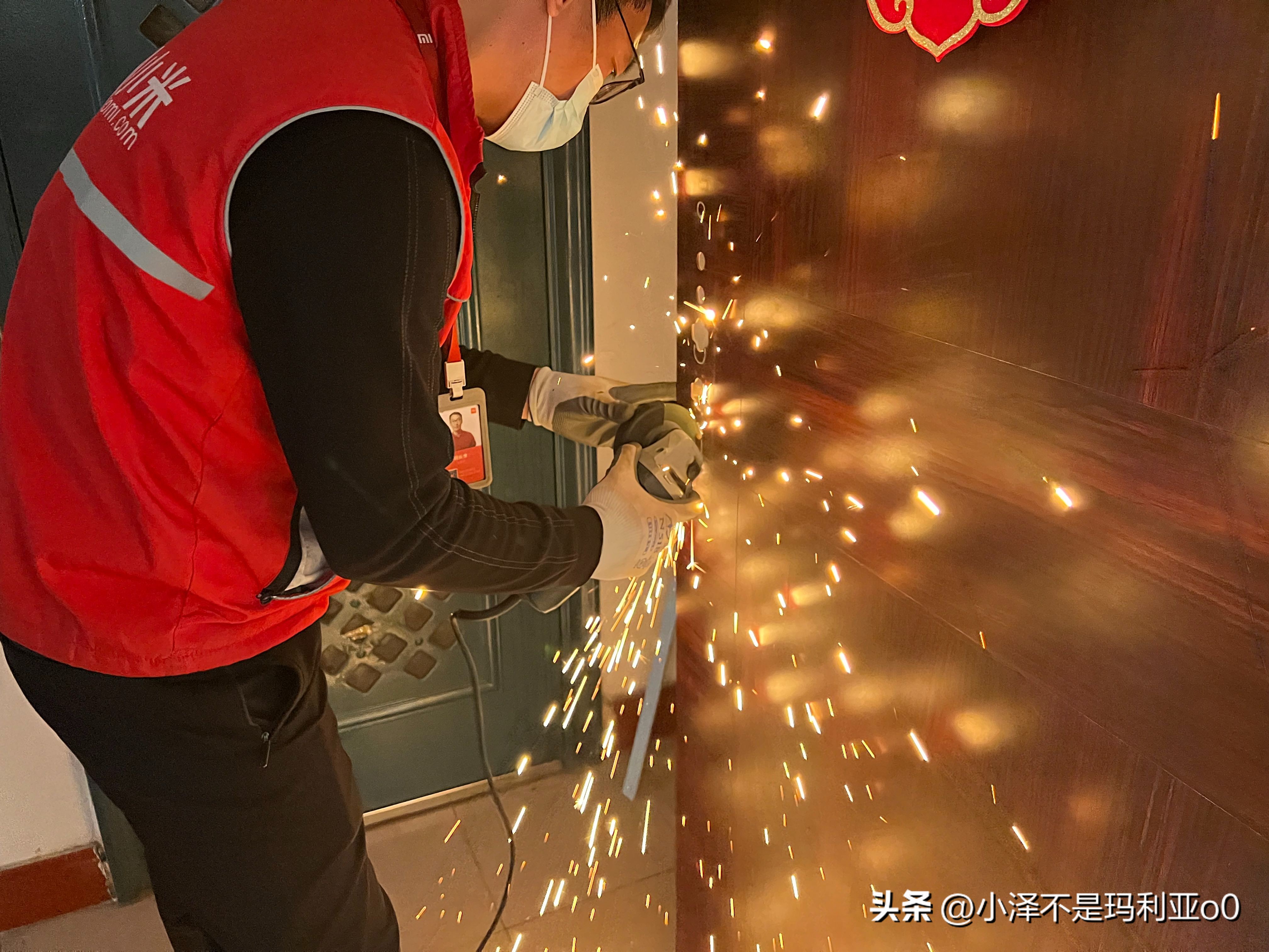 不更换锁体防盗门换智能锁,防盗门连体锁更换智能门锁