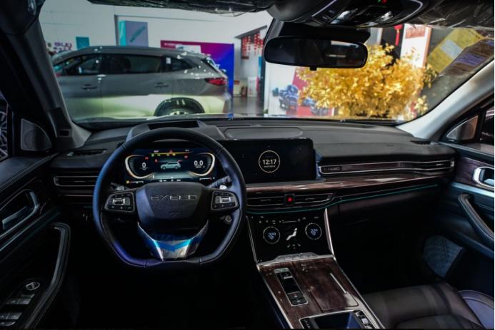 星途揽月2024款和传祺gs8对比,星途揽月国际版对比广汽传祺gs8