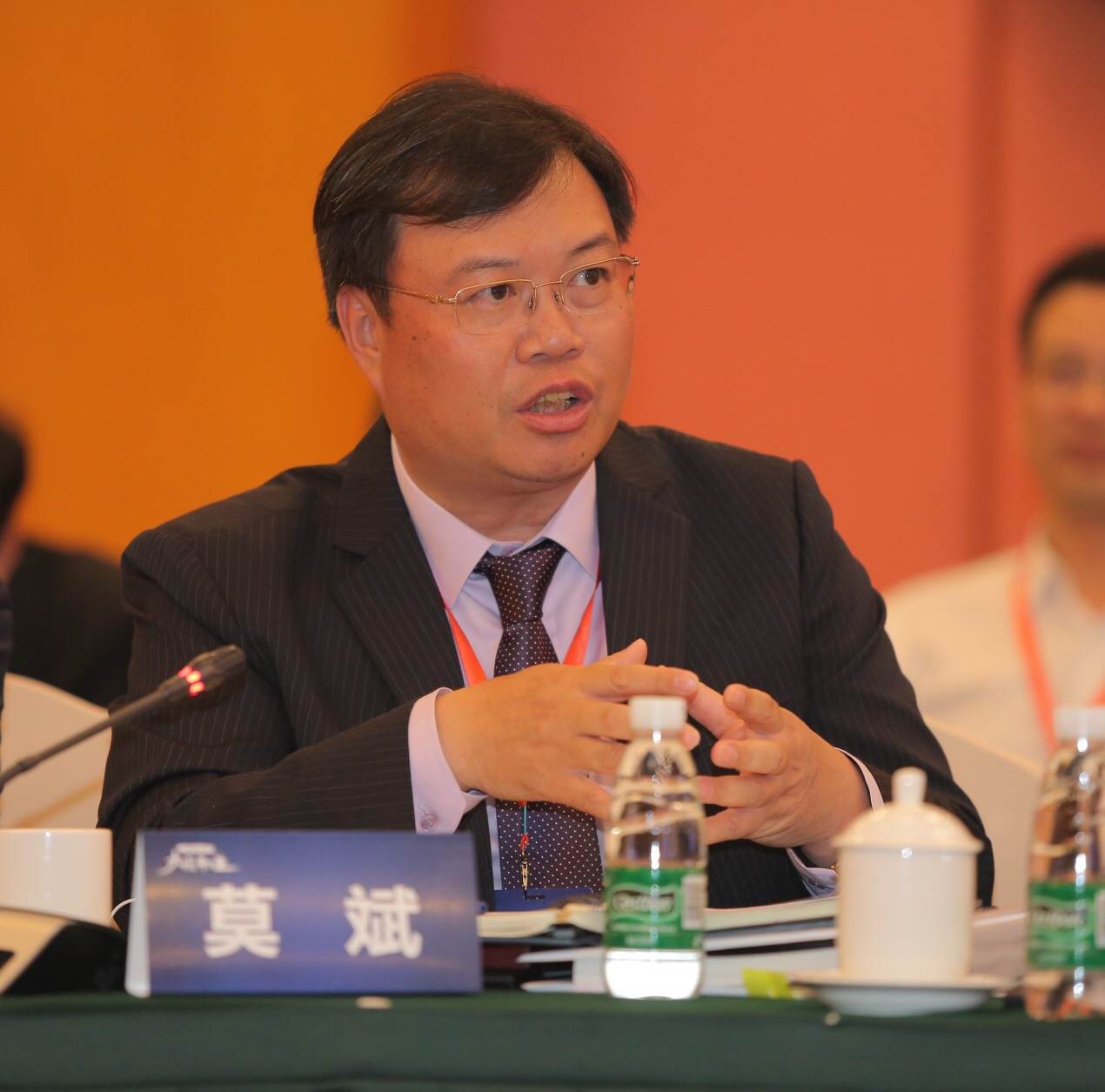 穷小子逆袭一举成为百万富翁,穷小子逆袭变亿万富翁结局