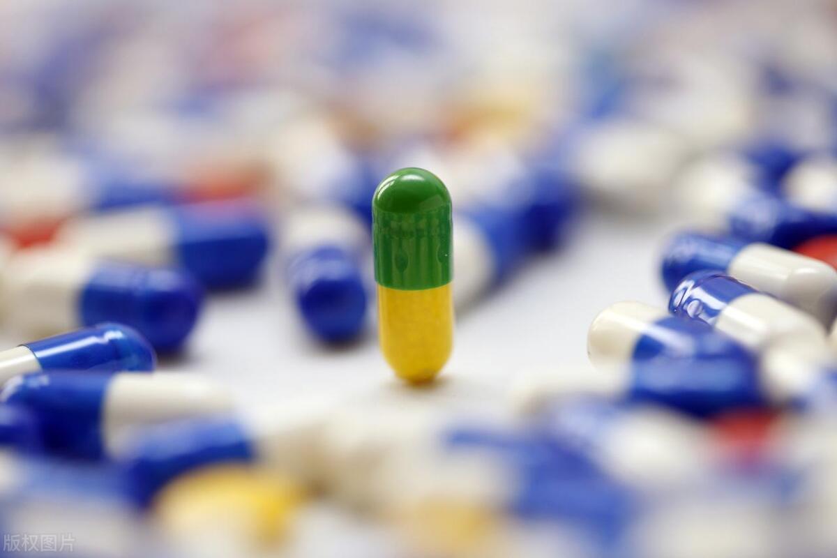 肩周炎的症状和治疗方法：了解如何缓解肩膀疼痛和不适感