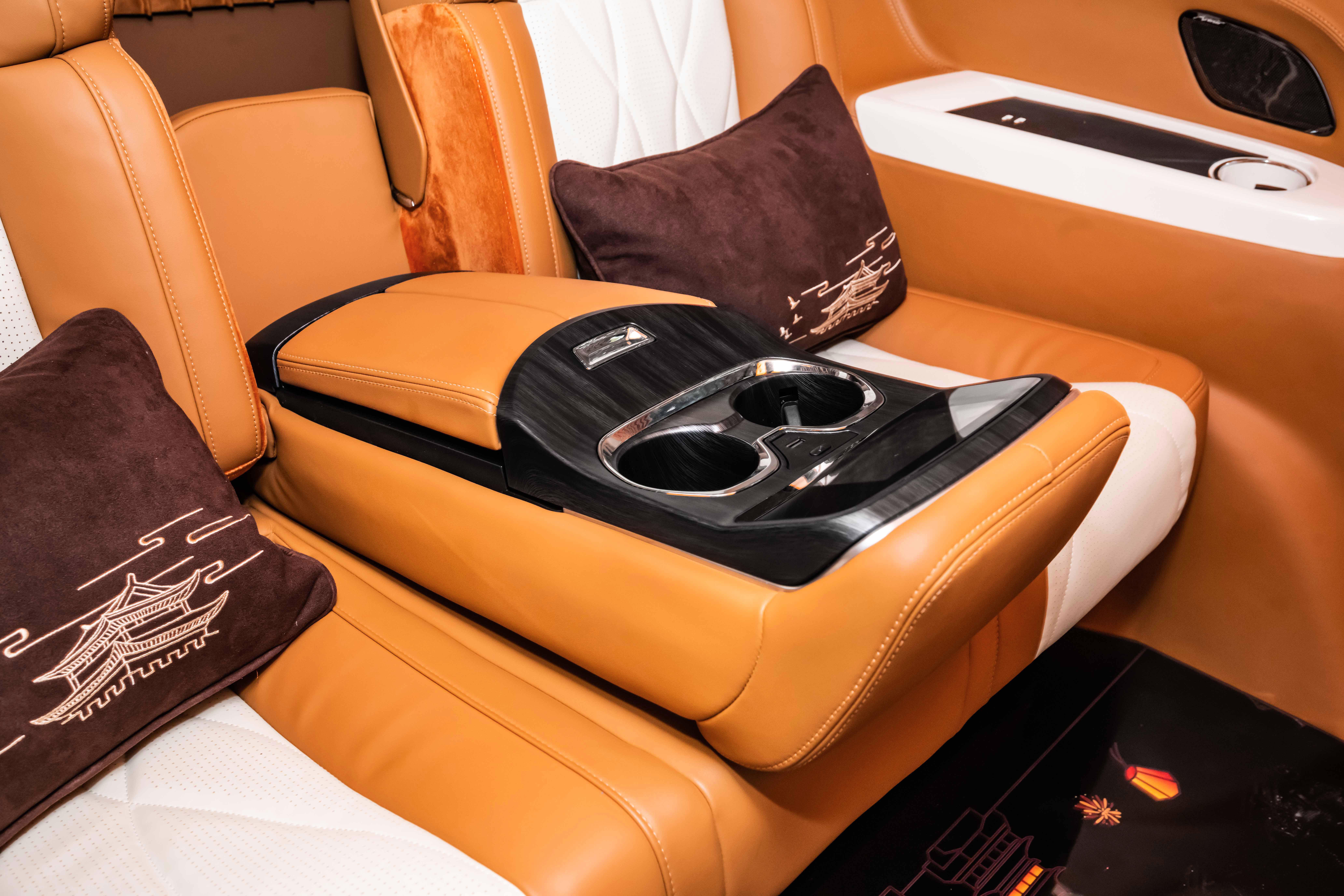 别克gl8改装大唐盛世,别克gl8大唐盛世帝王蓝