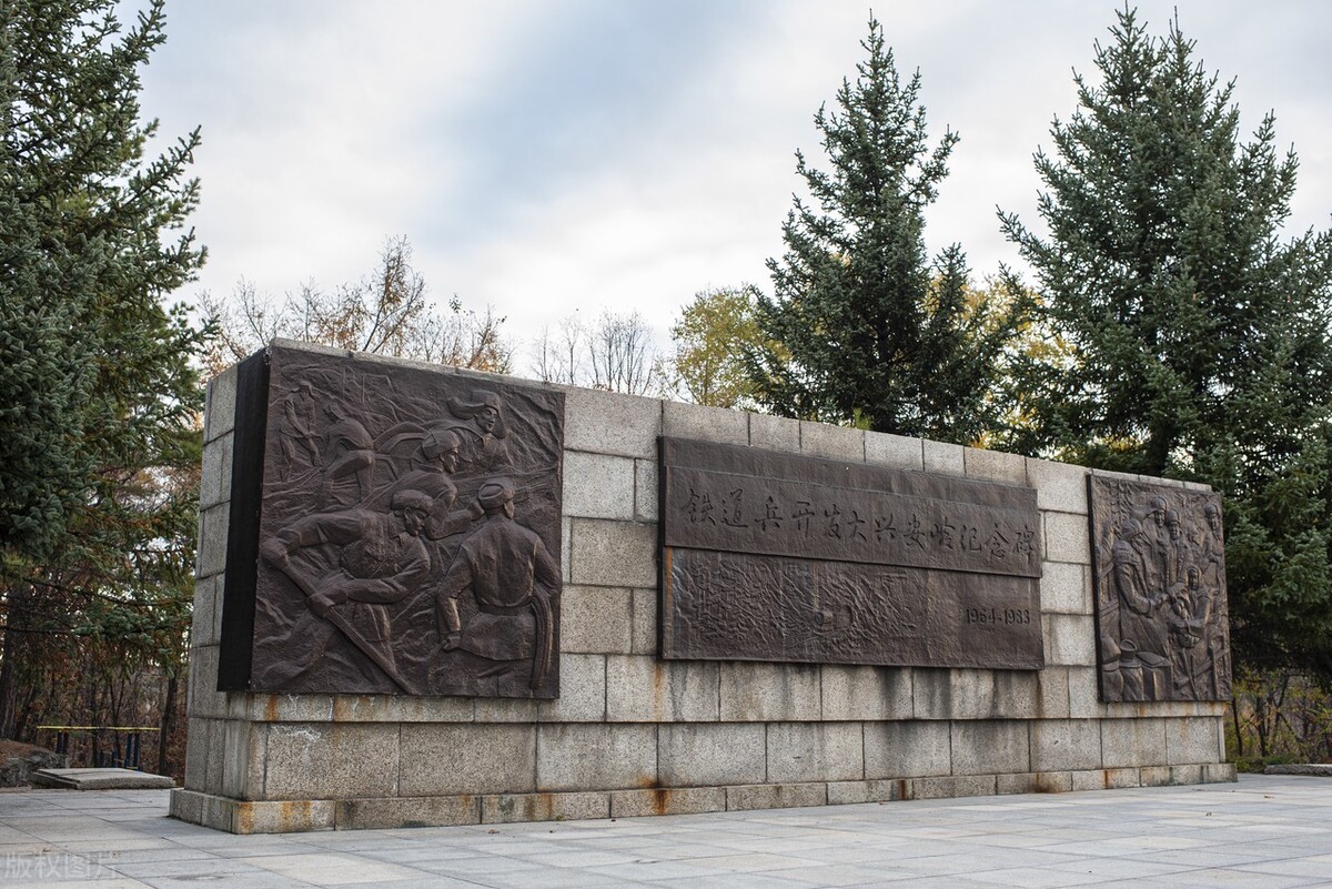 铁兵文苑退伍老兵评男足2022-第8期