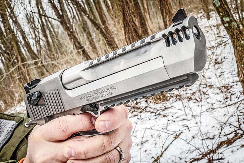 圣安地列斯沙漠之鹰手枪在哪里,沙漠之鹰手枪威力视频