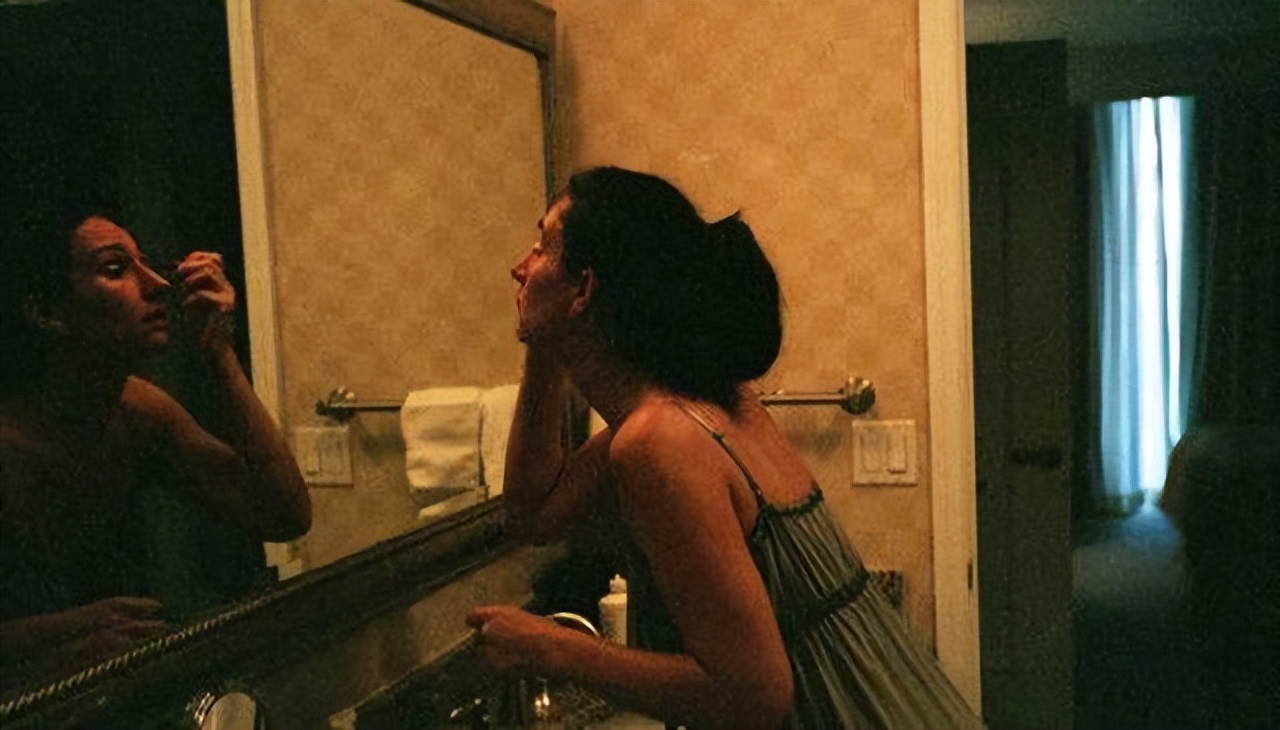 荷兰2000年宣布“性”交易合法，德国紧随其后，造成了哪些后果