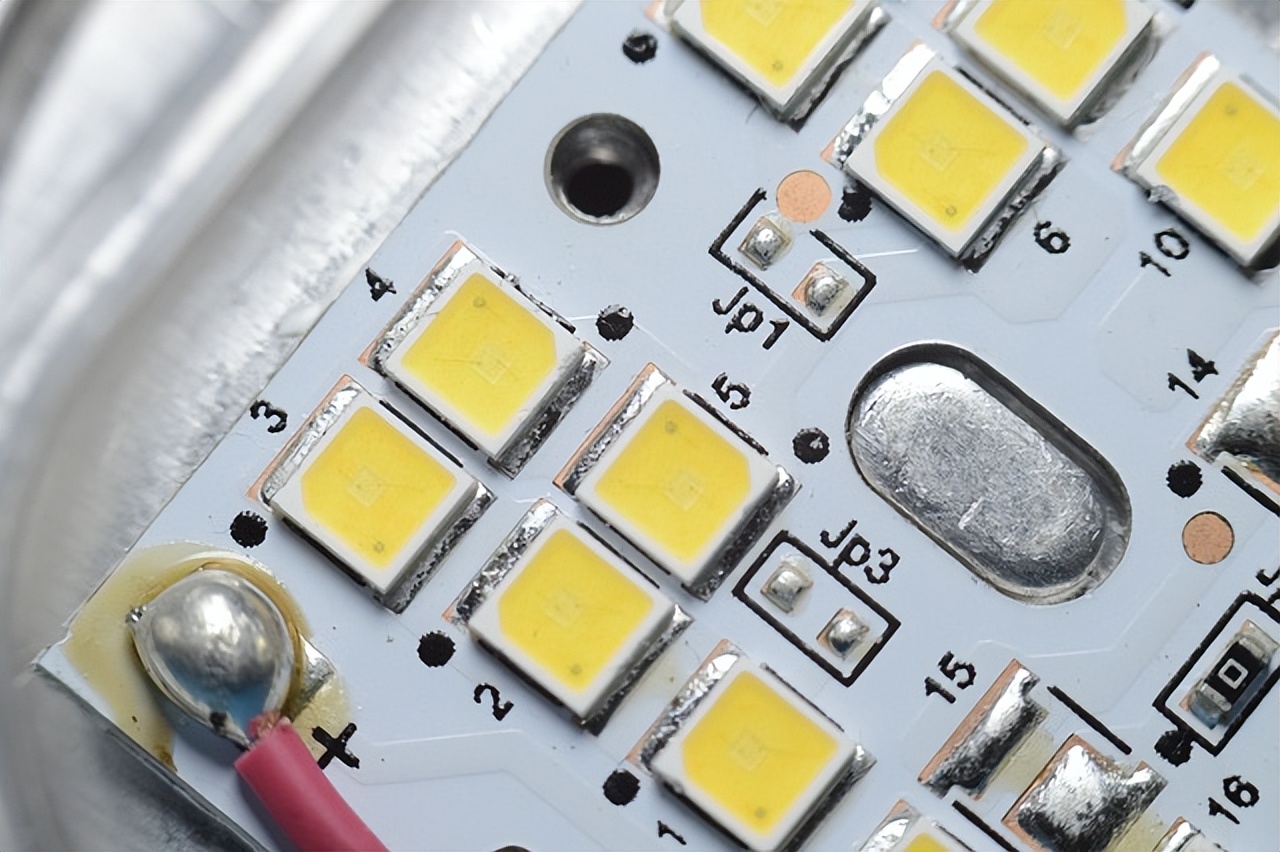 smt贴片太阳能板,smt贴片元件的认识