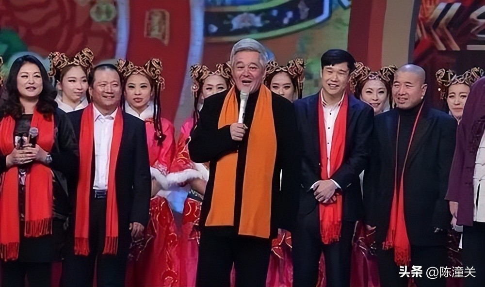 历届春晚堪称经典的是哪几届,24年春晚上了哪几个歌星