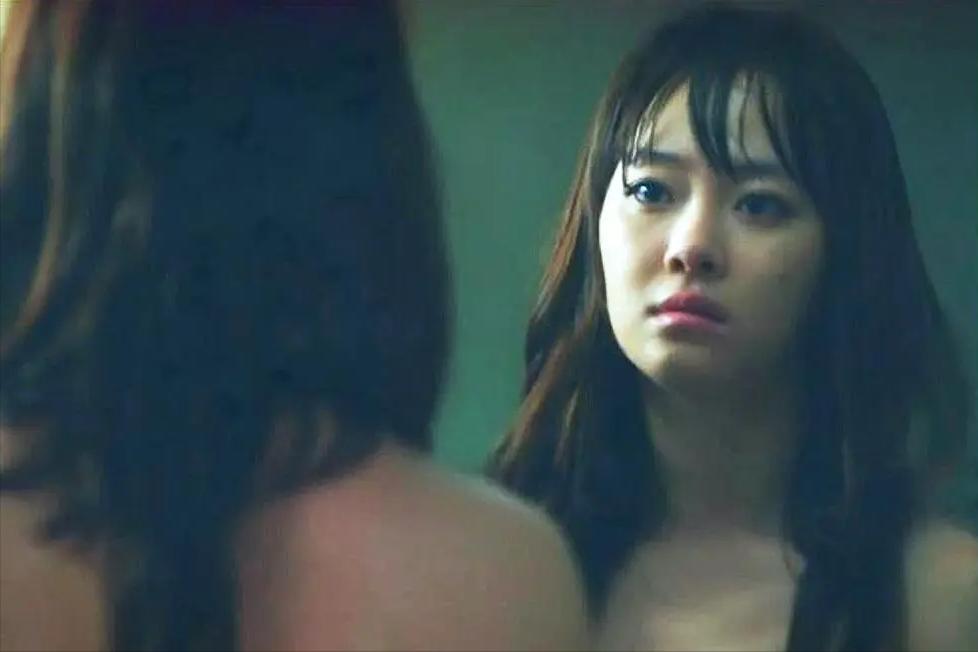 《玩物》：被迫堕落白做嫁衣，帧帧到“肉”，揭露了最真实的韩娱