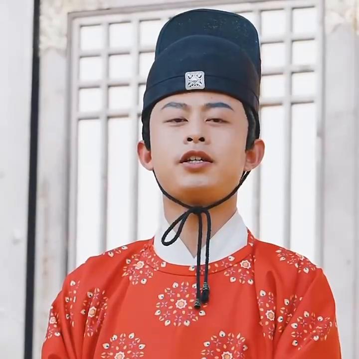 穿越到古代用现代的东西当神,穿越到古代拿古董回现代卖