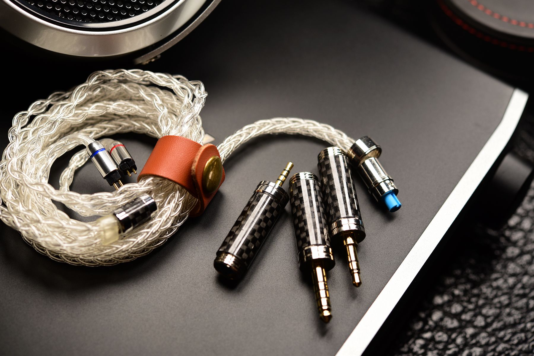 没想到香港本土还有高端耳机，11单元让人有退烧的冲动