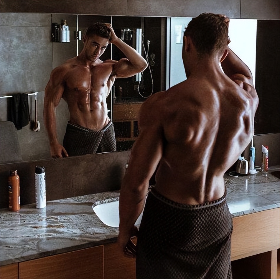 左右胸肌不一样大怎么练,胸肌左右不对称教你一招直接改善