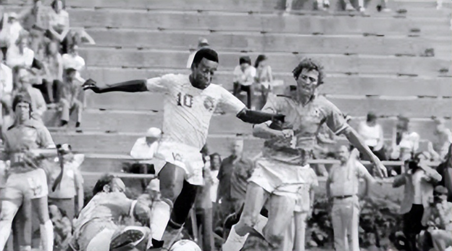 港星谭咏麟回乡认祖归宗,谭咏麟继承谁的衣钵