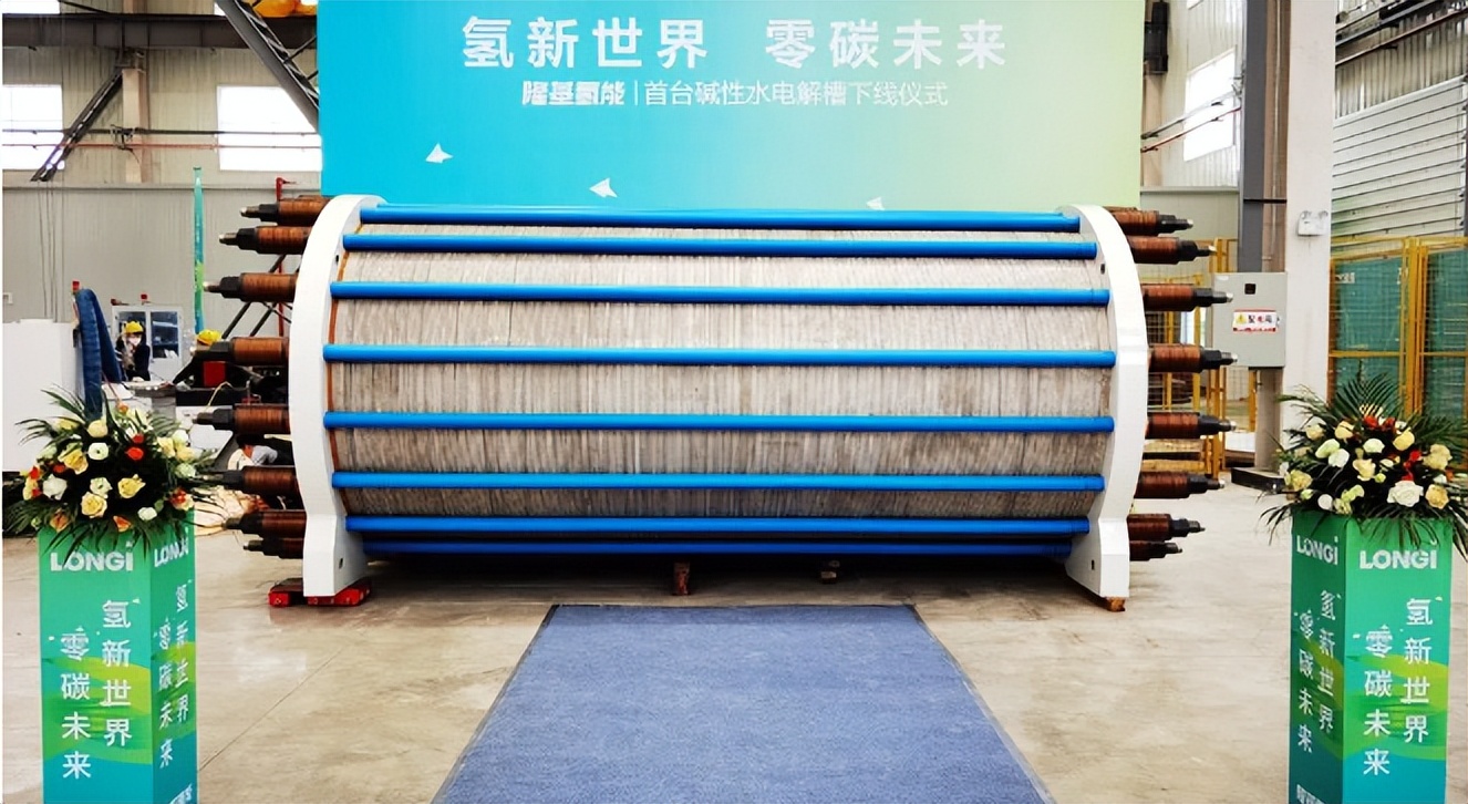 从李振国这60条商业思考，读懂隆基为什么能成为“全球光伏之王”