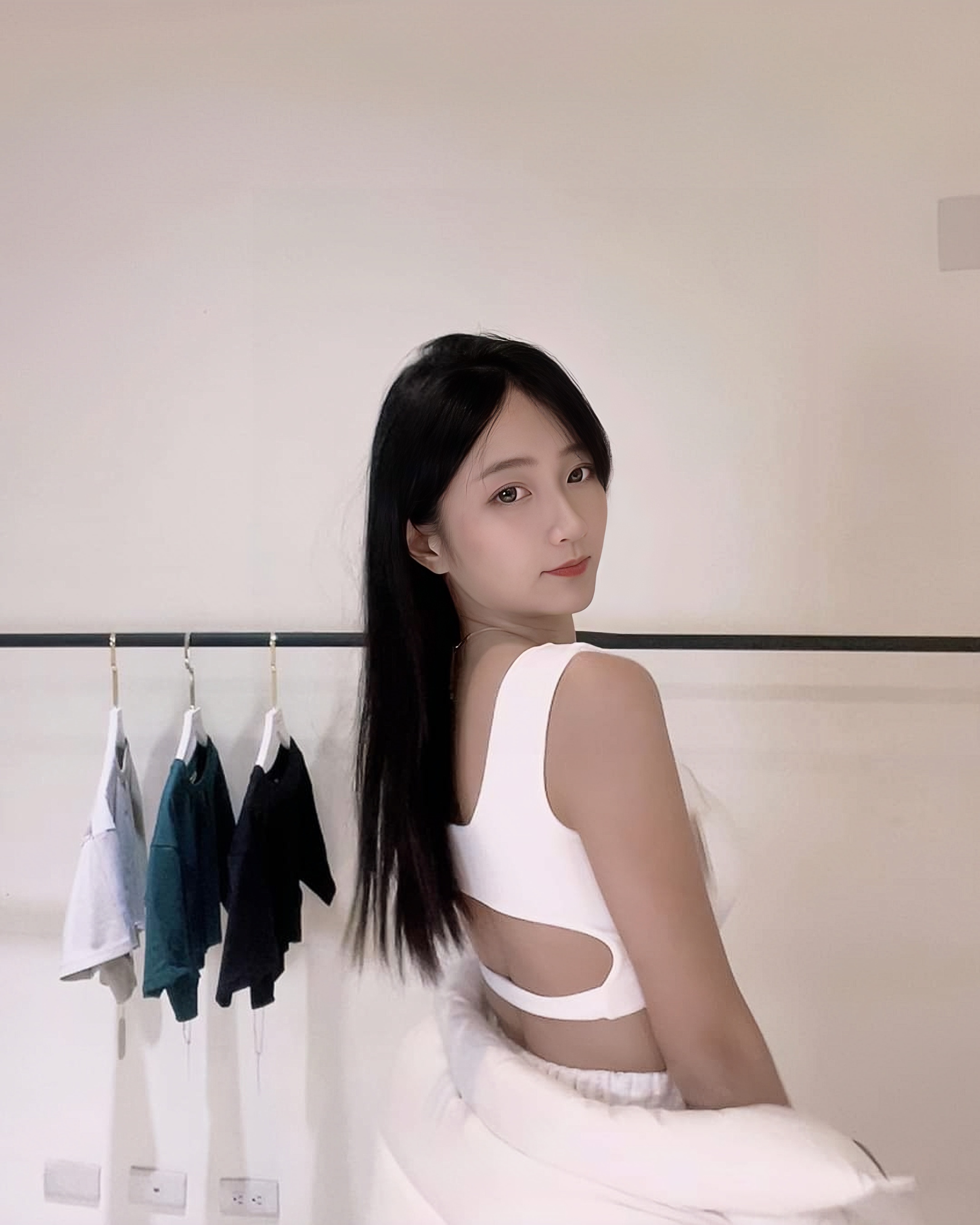 「音乐甜心许雅涵」跨行当模特  百搭羽绒服来一波~