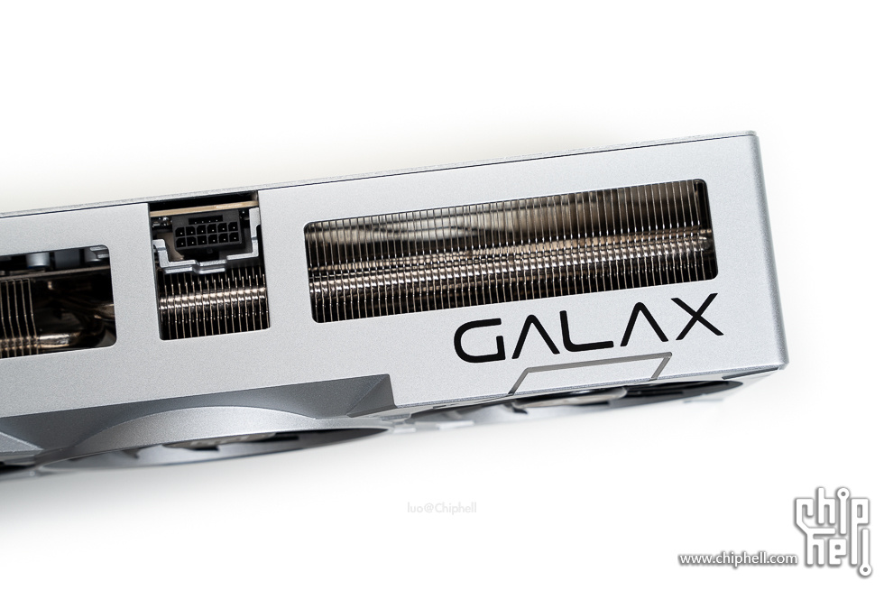 华硕tufgaminggt502弹药库白色,华硕gt502机箱黑橙搭配