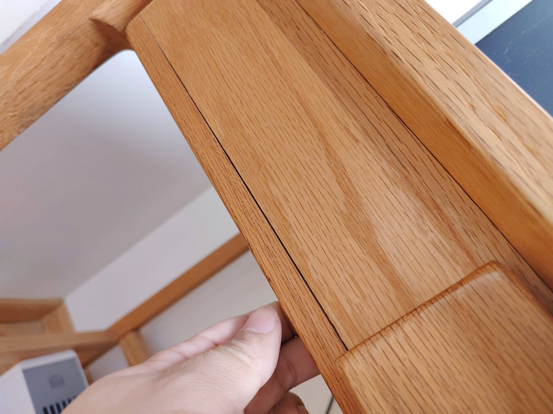 23.8英寸显示器桌面效果,桌面1.3米扩展显示器