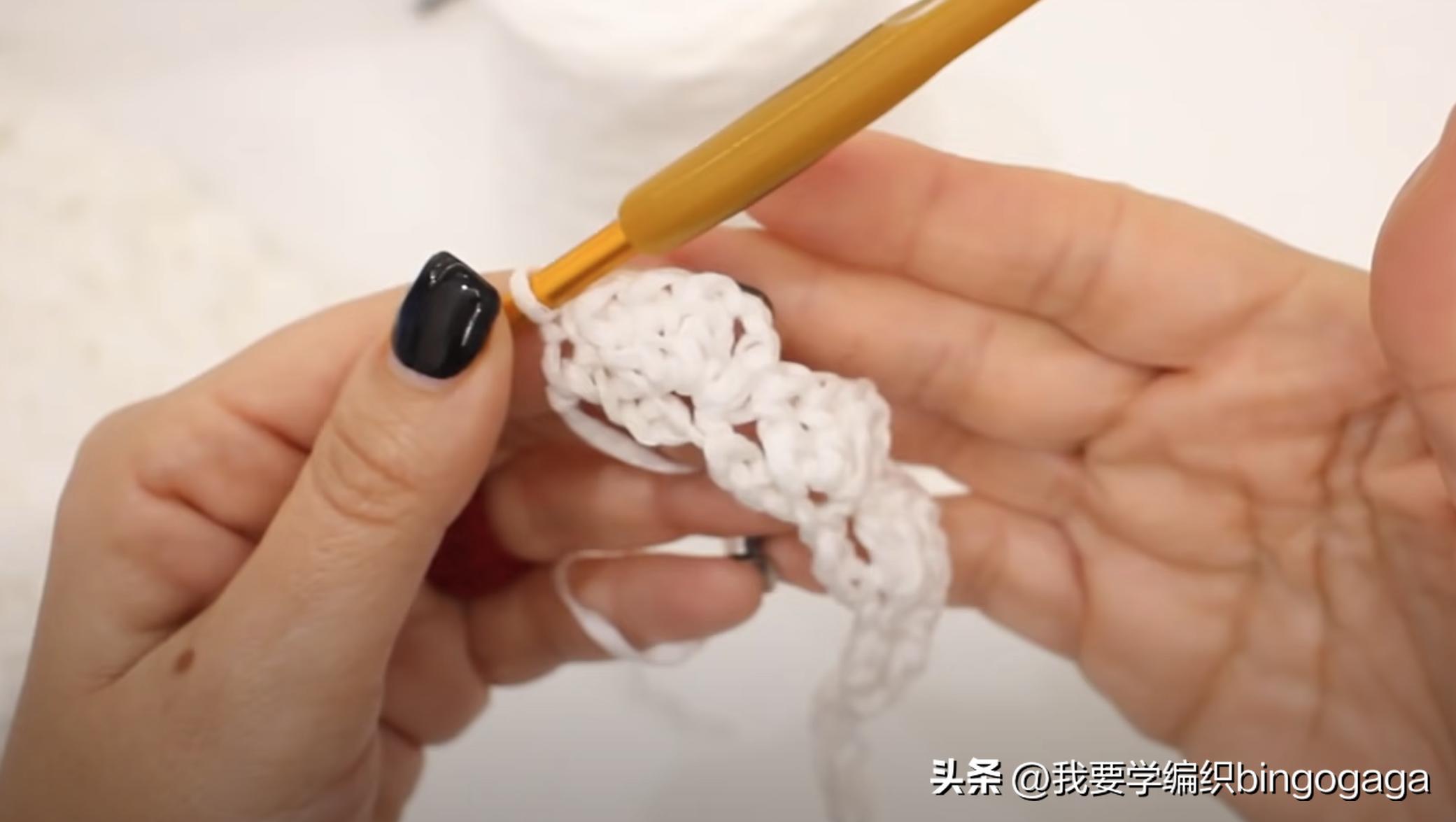 怎样钩夏季黑色短袖t恤衫,夏季钩针镂空短袖教程