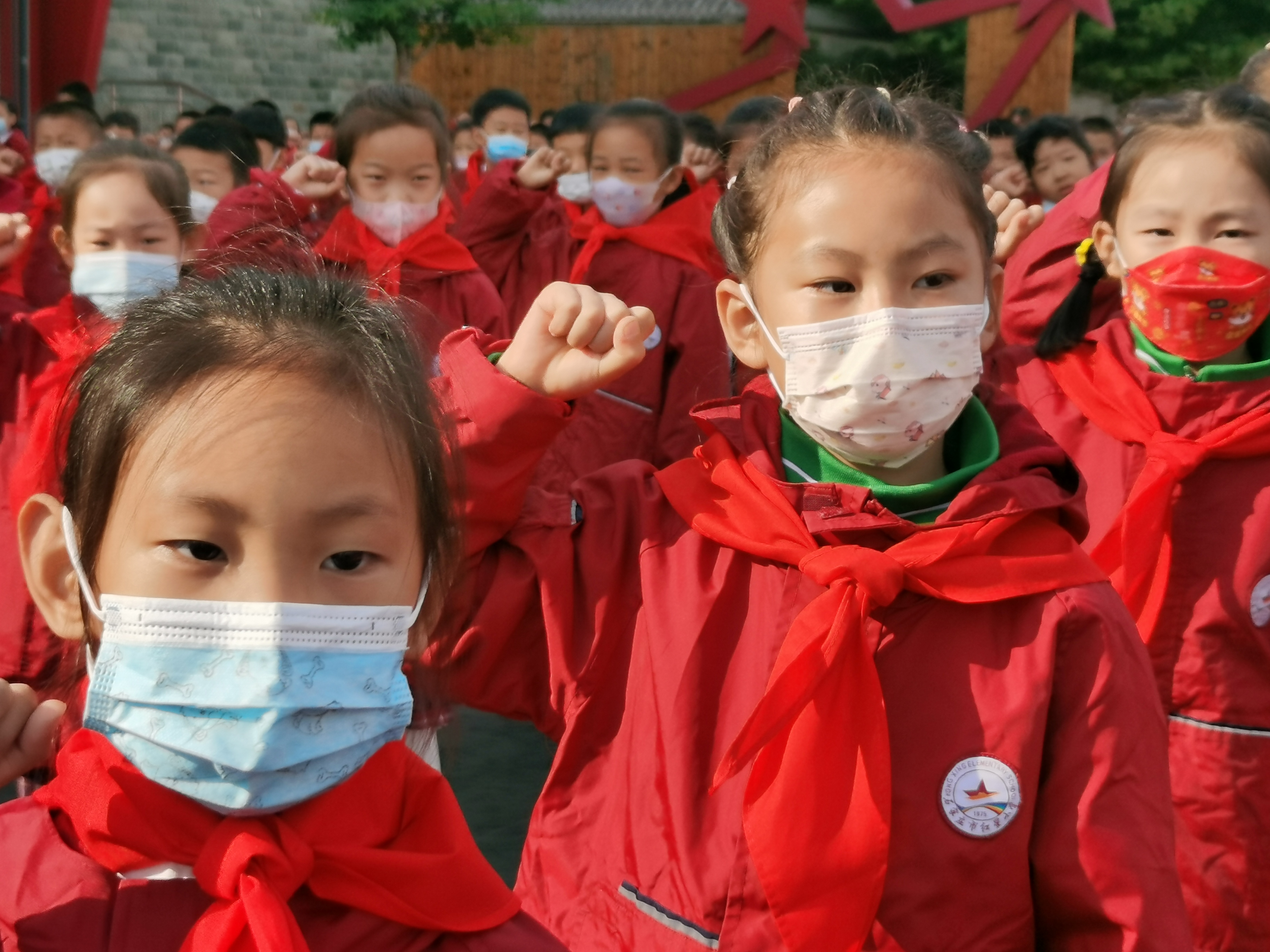 “童心向*党**强国有我”--石家庄市红星小学“献礼二十大”入队仪式