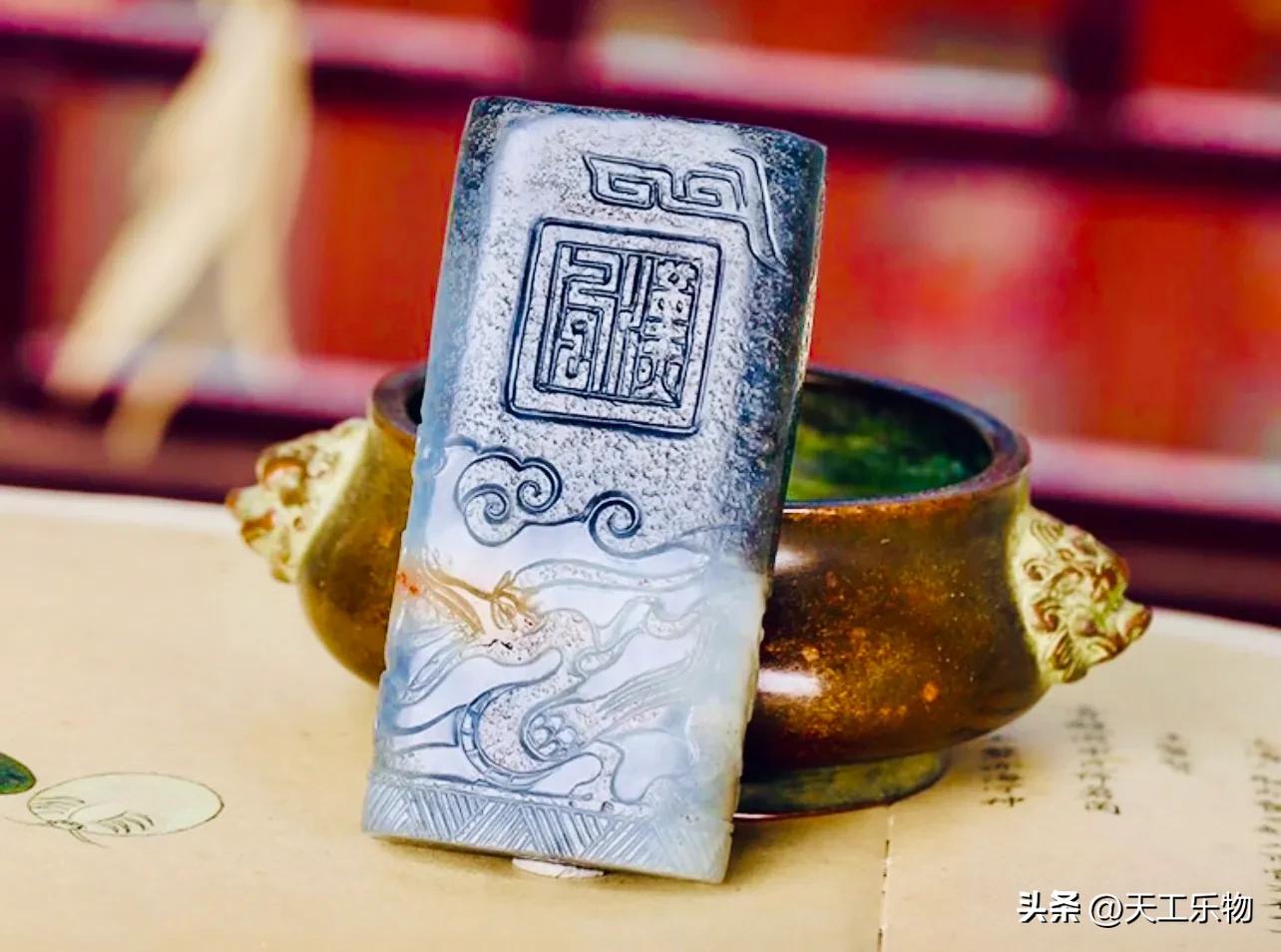 疯狂的石头石头是假的吗,疯狂的石头假的被谁买了