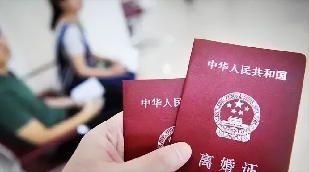 离婚孩子迁户口可以改姓吗,离婚后孩子迁户口必须改姓吗