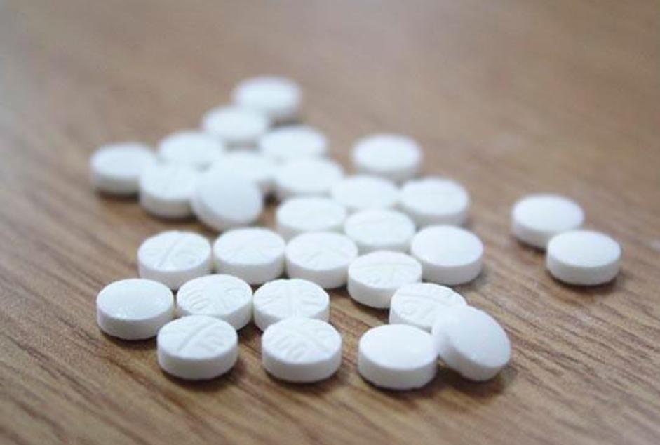 阿托伐他汀不能与什么食物同食,阿托伐他汀不能与哪些降压药同服