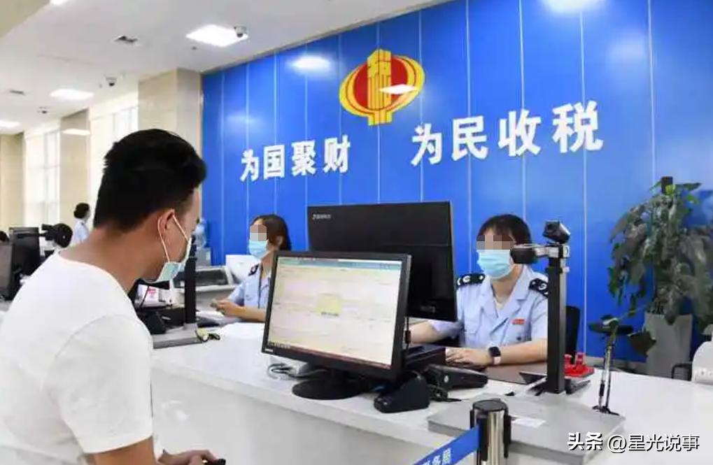 “大众*妇情**”李薇的财富：数百亿资产，短短45天赚取2亿惊人财富