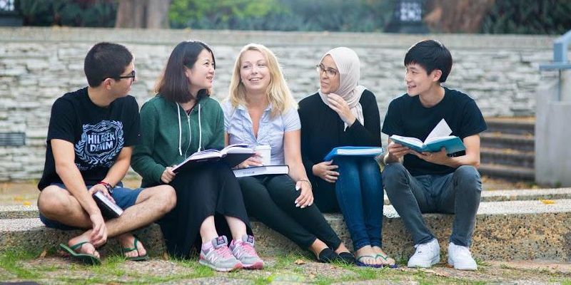 香港岭南大学新开硕士专业！适合商科、传媒、艺术，雅思5.5可申