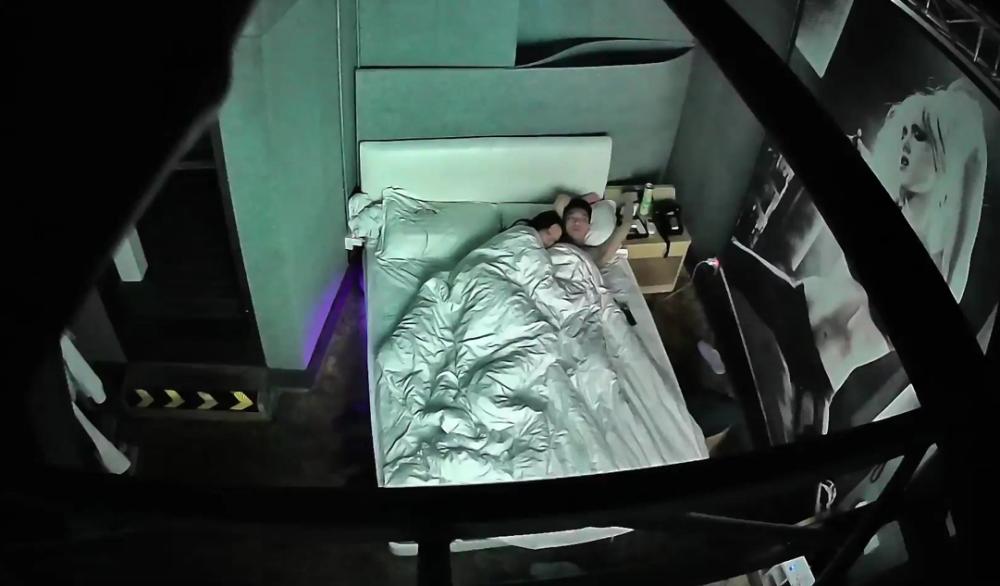 女性偷拍如何取证,男人网上发现女朋友被偷拍