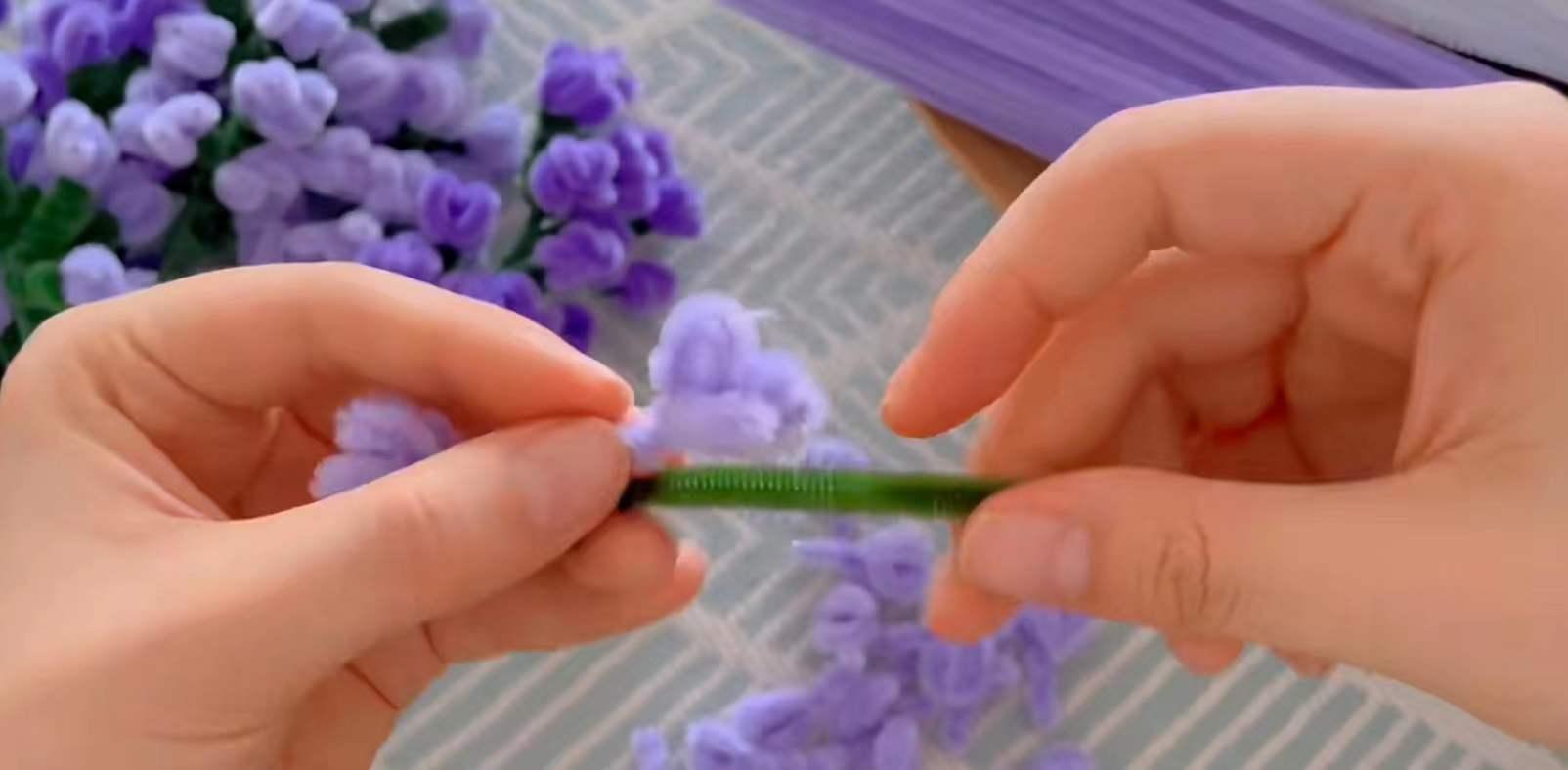 扭扭棒做五颜六色的花束教程,手工简单易学有棒棒糖的花束