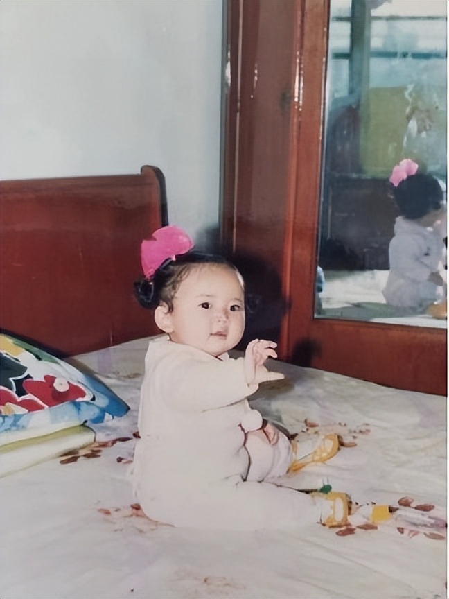 我央视导演，业余开滴滴、网店，做很多副业，一有时间就想着赚钱