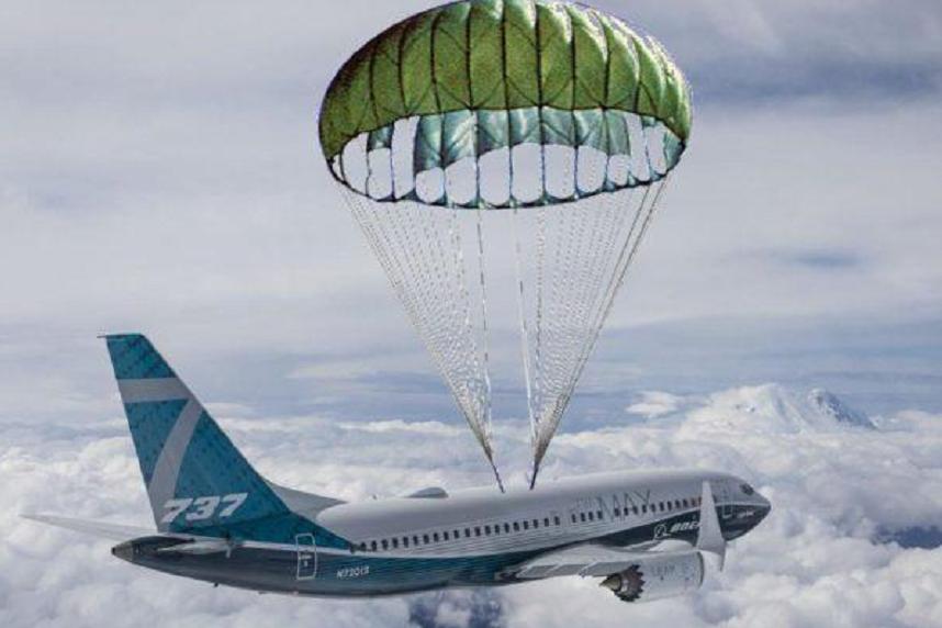 飞机上装巨型降落伞，坠机直接打开可以吗？