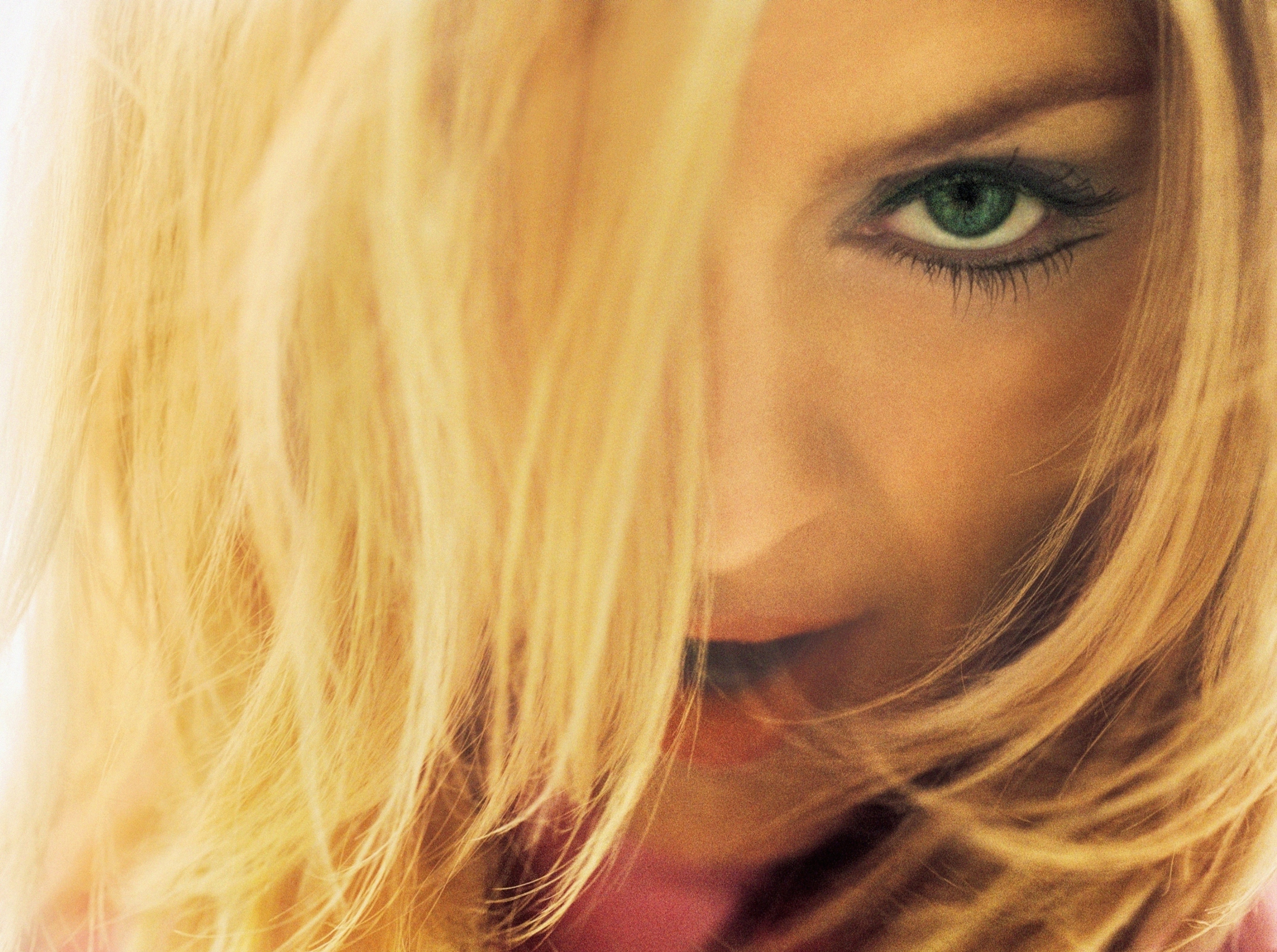 麦当娜写真新浪图片,麦当娜年轻时艺术写真