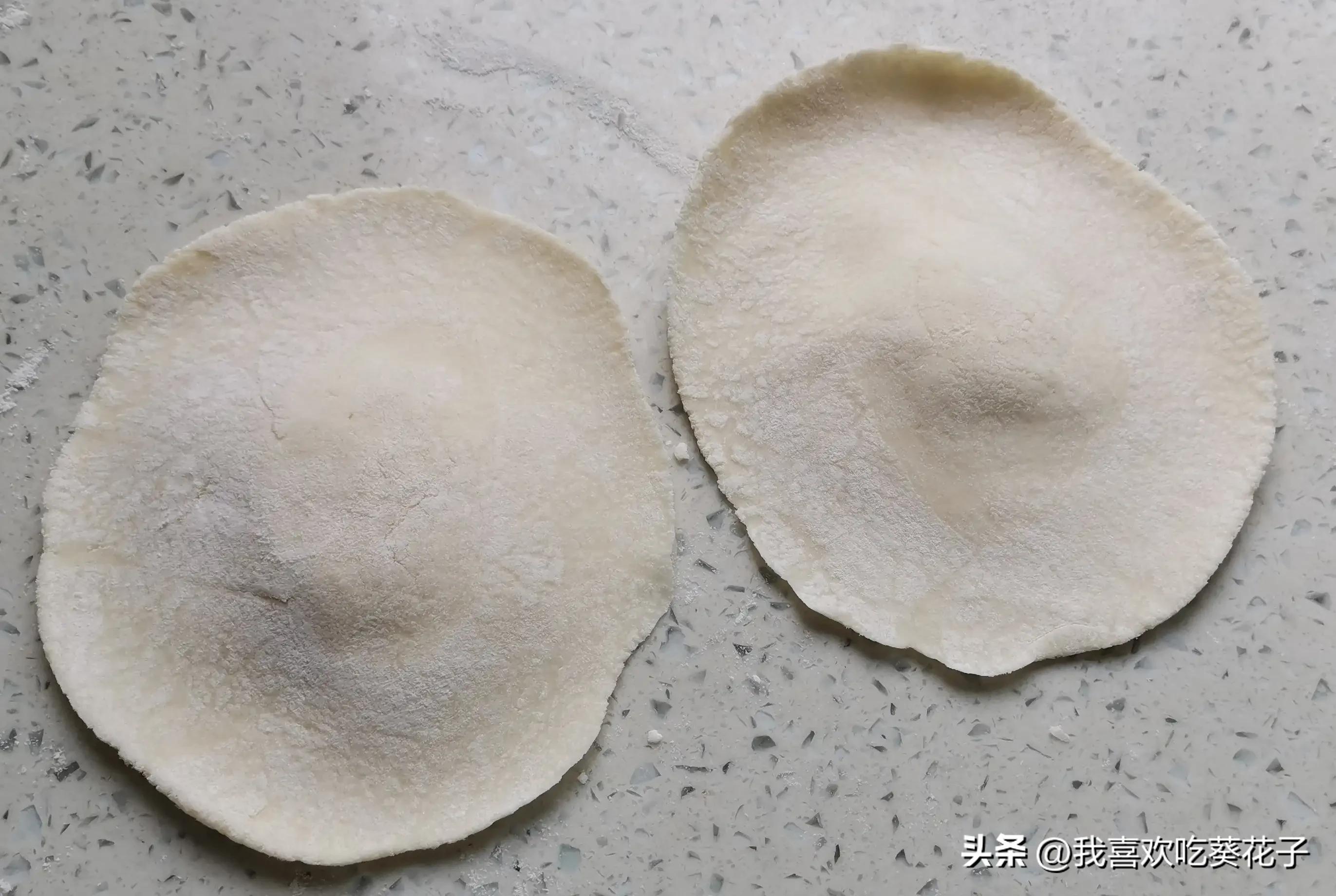 面团水和面粉的比例,揉面团面粉和水的比例是多少